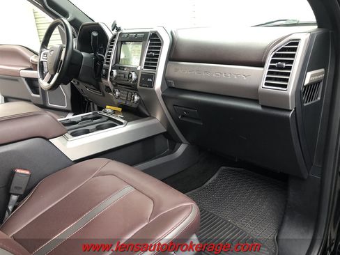 Used 2017 Ford F250 Platinum w/ FX4 Off-Road Package image 23