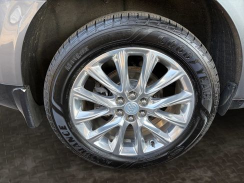 Used 2019 Buick Enclave Premium image 41