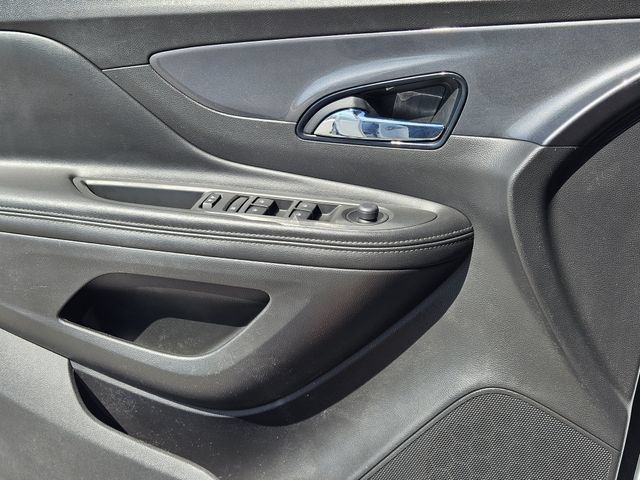 Used 2020 Buick Encore Preferred FWD image 22