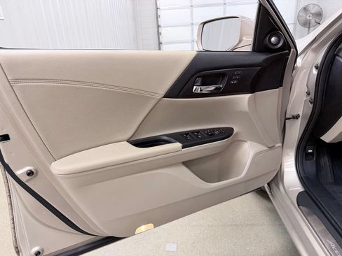 Used 2013 Honda Accord EX-L image 8