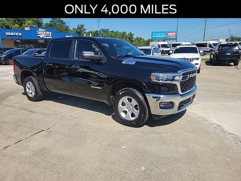 Used 2025 RAM 1500 Big Horn AWD/4WD image 34