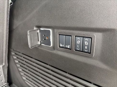 New 2026 Chevrolet Tahoe Premier image 12