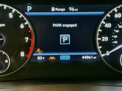 Used 2020 Genesis G90 3.3T Premium RWD image 12