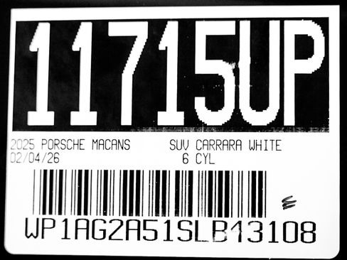 Certified 2025 Porsche Macan S image 30