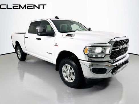 Used 2023 RAM 2500 Big Horn w/ Cold Weather Group image 5