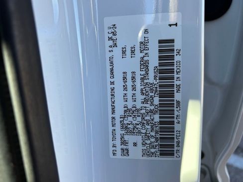 Used 2024 Toyota Tacoma TRD Sport image 27