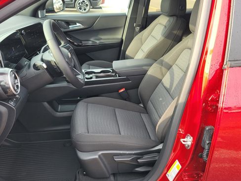 New 2026 Chevrolet Equinox LT w/ Safety and Technology Package FWD image 15