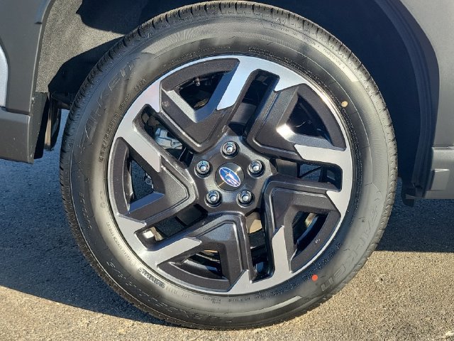 New 2026 Subaru Forester Limited AWD/4WD image 32