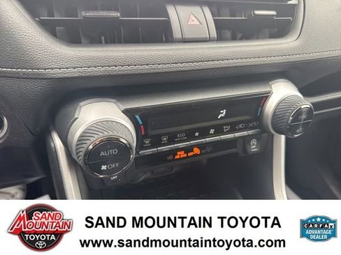 Used 2025 Toyota RAV4 XLE image 22