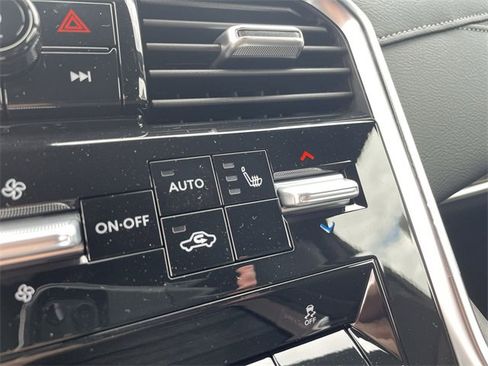 New 2025 Nissan Armada SL w/ Captain's Chari Seat Package image 35