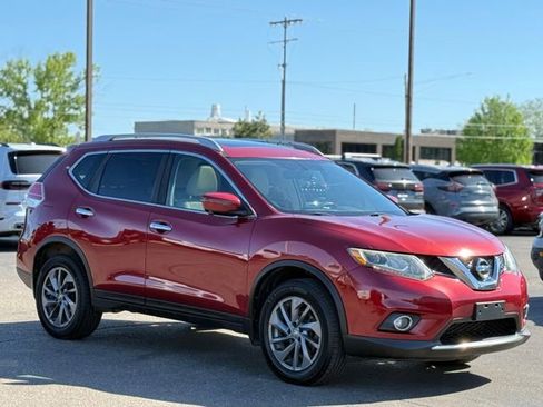 Used 2016 Nissan Rogue SL AWD/4WD image 38