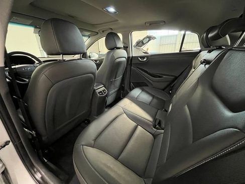 Used 2018 Hyundai Ioniq Limited FWD image 15