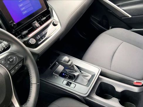 Certified 2026 Toyota Corolla Cross LE FWD image 16