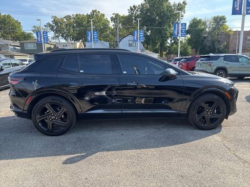 Used 2025 Chevrolet Equinox EV RS image 8