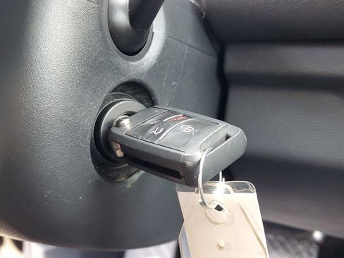 Used 2025 Volkswagen Jetta S image 22