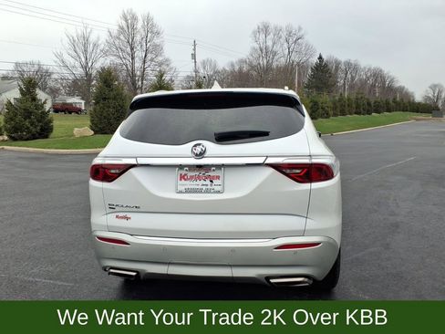 Used 2023 Buick Enclave Essence w/ Experience Buick Package image 5