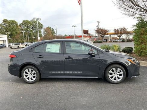 New 2026 Toyota Corolla LE image 9