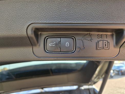 Used 2022 Ford Explorer XLT w/ Equipment Group 202A image 30