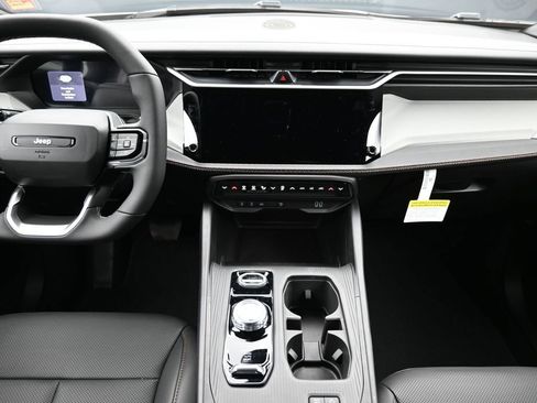 New 2026 Jeep Cherokee Limited AWD/4WD image 12