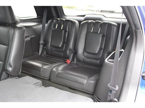 Used 2014 Ford Explorer Limited w/ Equipment Group 302A AWD/4WD image 13