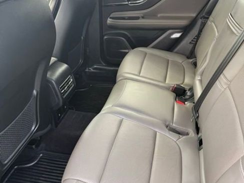 Used 2024 Lincoln Corsair Reserve w/ Equipment Group 201A image 12