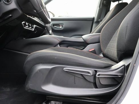 Certified 2024 Honda HR-V Sport image 30