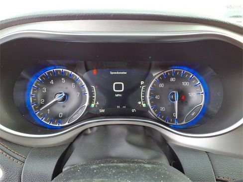 New 2026 Chrysler Pacifica Pinnacle image 17