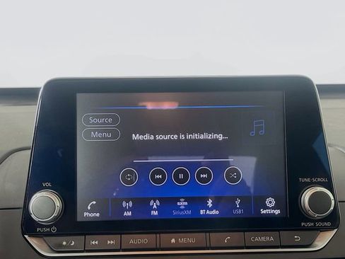 Used 2023 Nissan Altima 2.5 SR FWD image 15