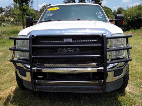 Used 2015 Ford F250 XL w/ Power Equipment Group image 2