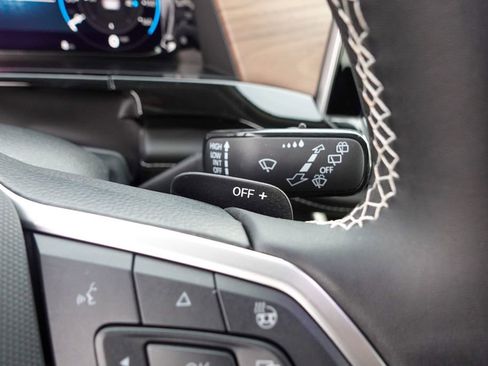 New 2026 Volkswagen Atlas SE image 18