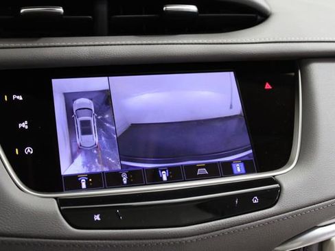 Certified 2025 Cadillac XT5 Premium Luxury w/ Technology Package AWD/4WD image 17