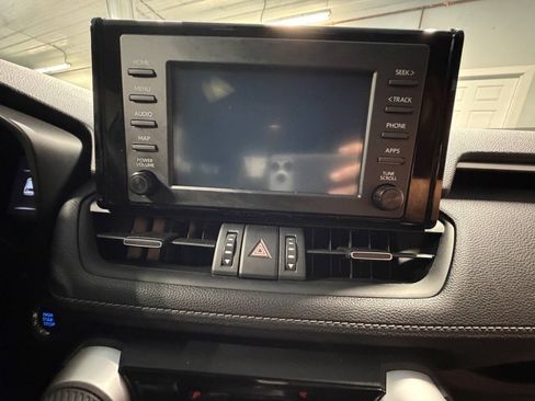 Used 2019 Toyota RAV4 XLE Premium w/ All Weather Liner Package AWD/4WD image 20