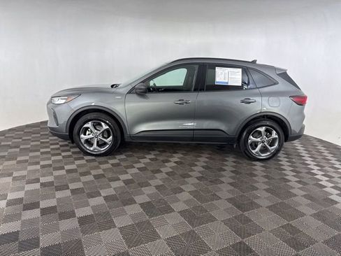 Used 2025 Ford Escape ST-Line image 10