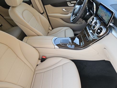 Certified 2022 Mercedes-Benz GLC 300 image 15