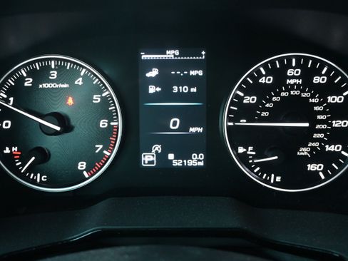 Used 2022 Subaru Outback Premium image 14