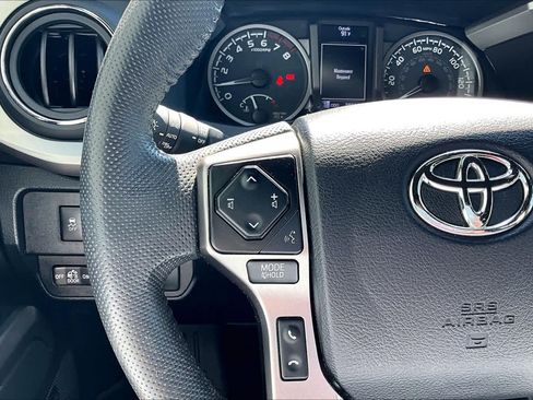 Used 2022 Toyota Tacoma Limited w/ Nightshade Package AWD/4WD image 22
