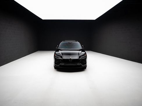 Used 2019 Lamborghini Urus AWD/4WD image 82