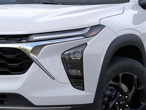 New 2026 Chevrolet Trax LT image 10