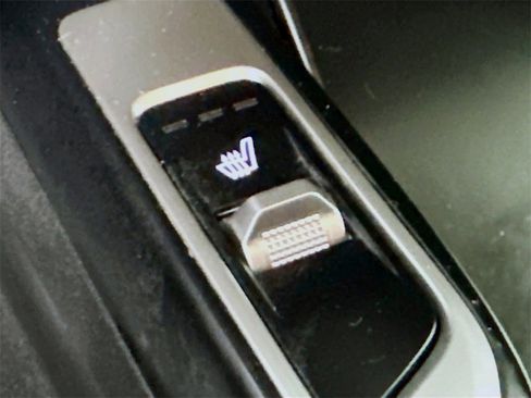 Certified 2023 Kia Sorento S image 13