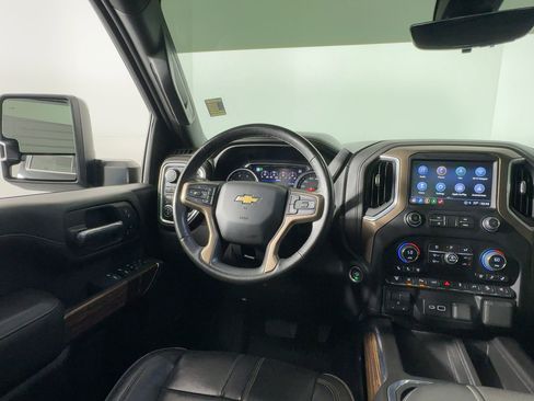 Used 2023 Chevrolet Silverado 2500 High Country w/ Z71 Off-Road Package image 27