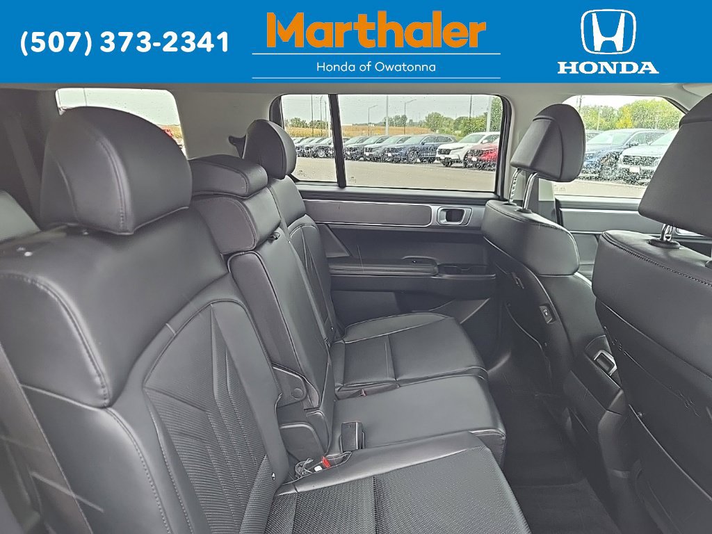 Used 2026 Hyundai Santa Fe SEL FWD image 16