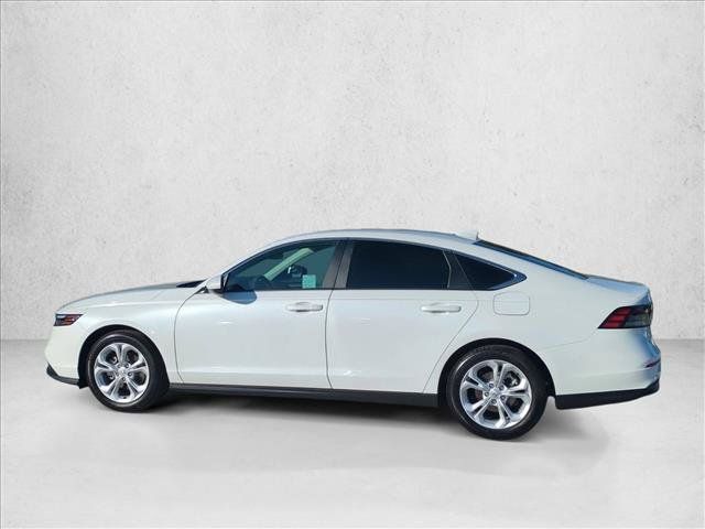 Used 2025 Honda Accord LX image 9