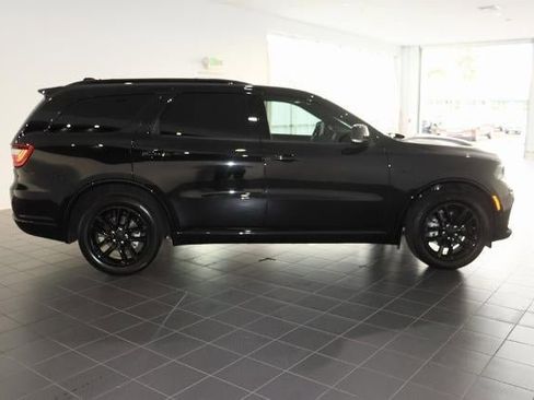 Used 2025 Dodge Durango R/T image 6