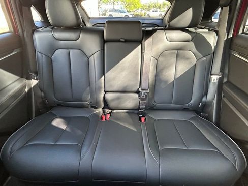 Used 2025 Jeep Wagoneer S Limited image 13