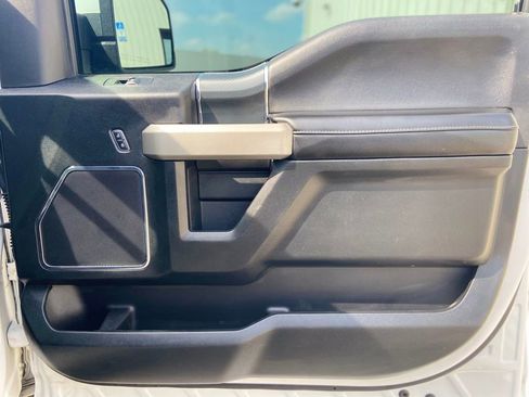 Used 2018 Ford F150 Lariat AWD/4WD image 17