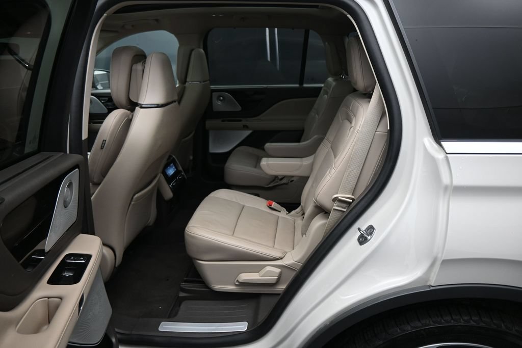 Used 2021 Lincoln Aviator Reserve w/ Equipment Group 202A AWD/4WD image 27