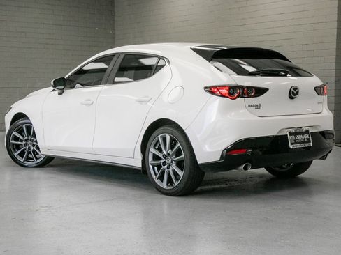 Used 2020 MAZDA MAZDA3 AWD Hatchback image 21