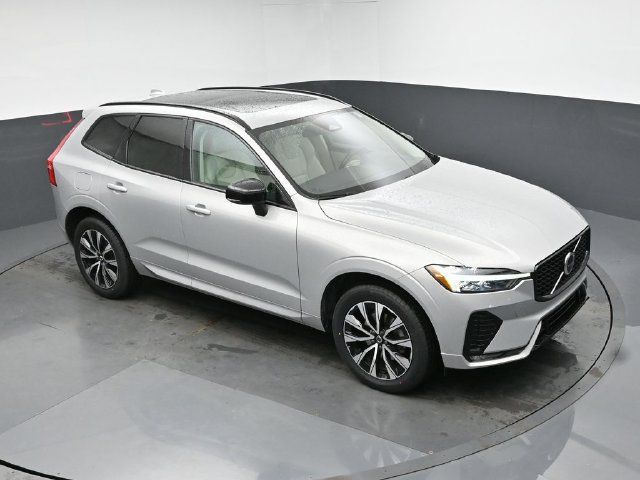 Used 2024 Volvo XC60 B5 Core AWD/4WD image 41