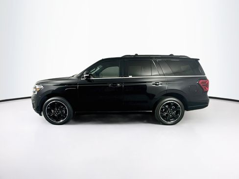 Used 2024 Ford Expedition Limited AWD/4WD image 4