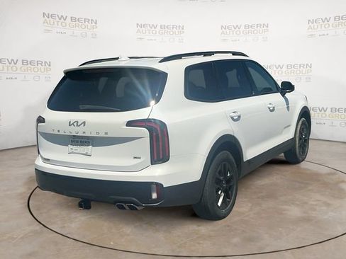 Used 2024 Kia Telluride SX Prestige X-Pro AWD/4WD image 5